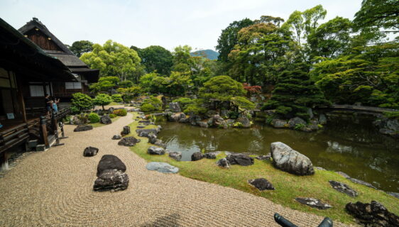 Zaaranżuj swój ogród w japońskim stylu